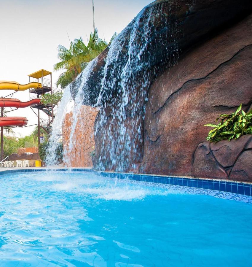 Golden Dolphin Grand Hotel Caldas Novas Buitenkant foto